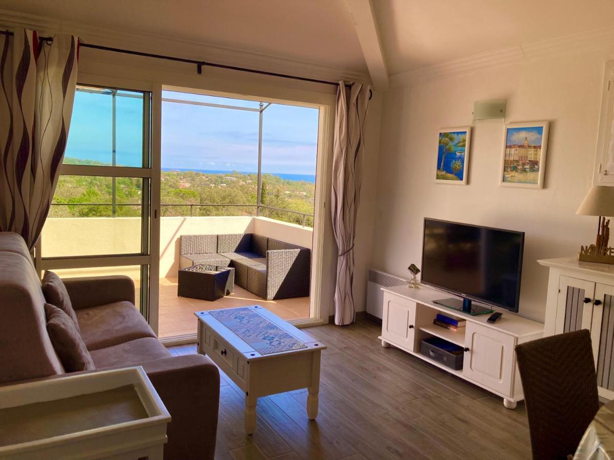 Les Restanques Vue Mer Pressoir 3131 Grimaud Esterno foto